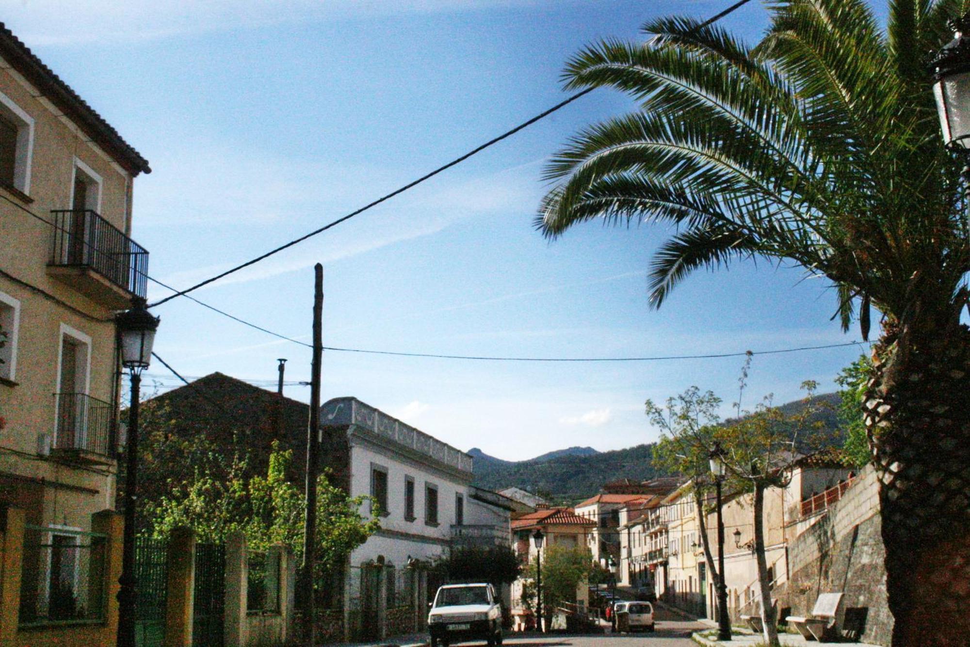 Apartamentos Turisticos Mirayuste Guadalupe  Zimmer foto